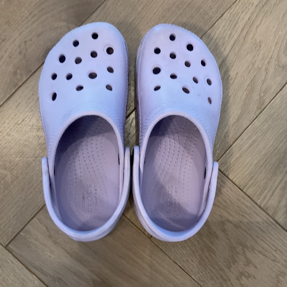 CROCS LIGHT PURPLE SIZE 13